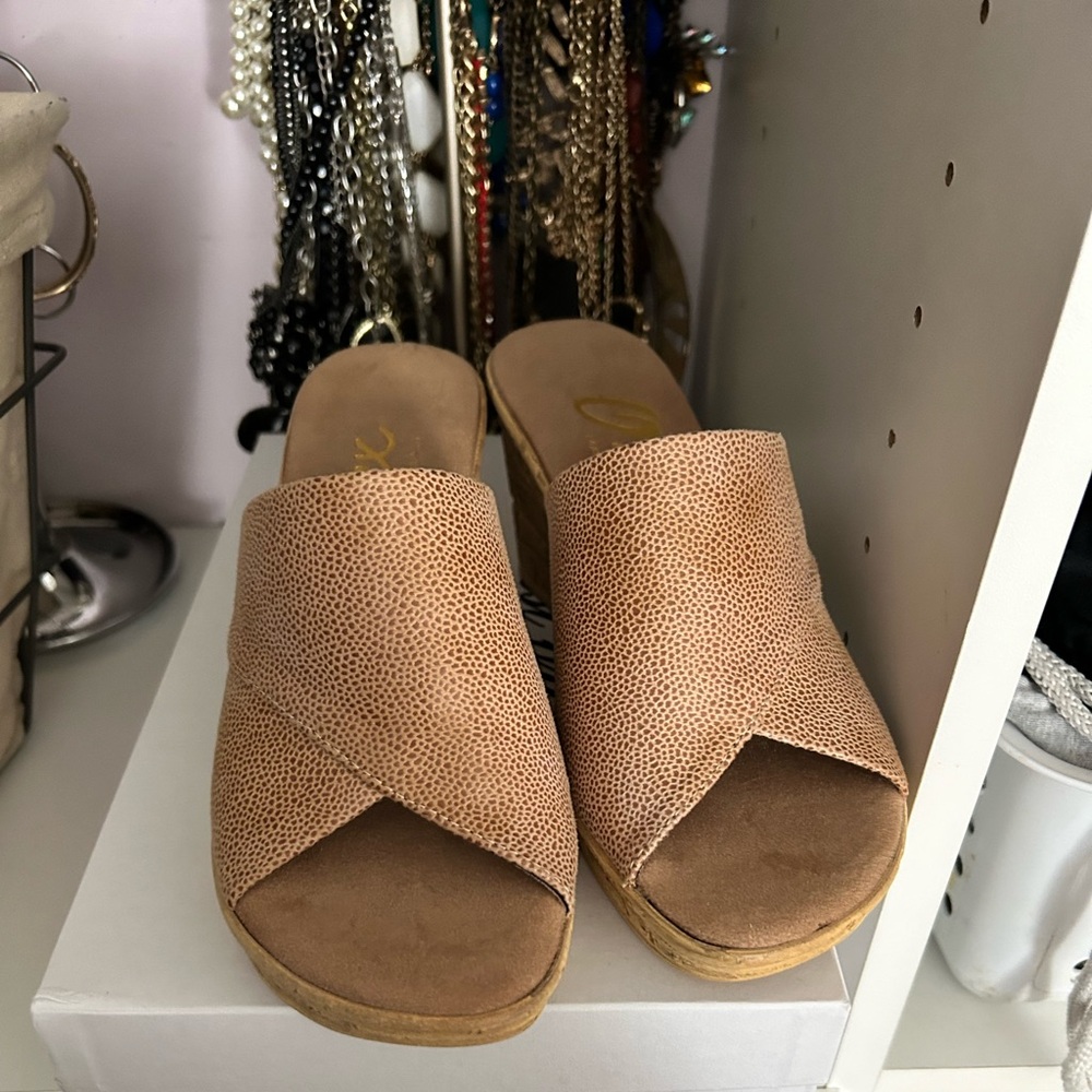Ornex Women's Open-Toe Slide Sandals in Tan